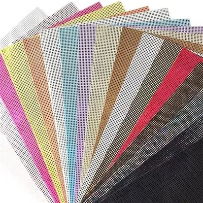 Nuovo colorato per la pelle fantasy del produttore PE in pelle artificiale in pelle artificiale per borsette per borsette divani in tessuto divani in tessuto